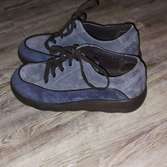 Hush Puppies Suede Platform Comfort Sneaker’s Sz 10 - Picture 3 of 6